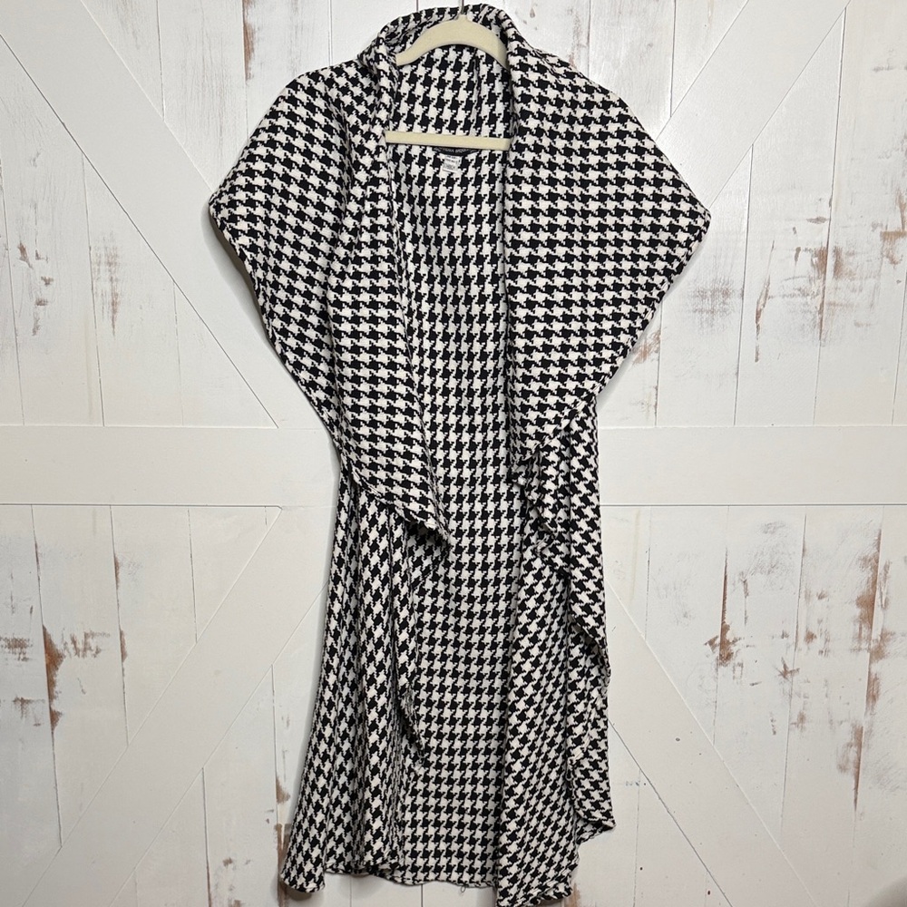 Designer Black and White Houndstooth Vest
